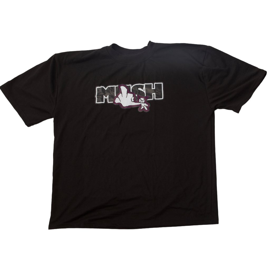 MIDDLE SALUTE TEE BLACK