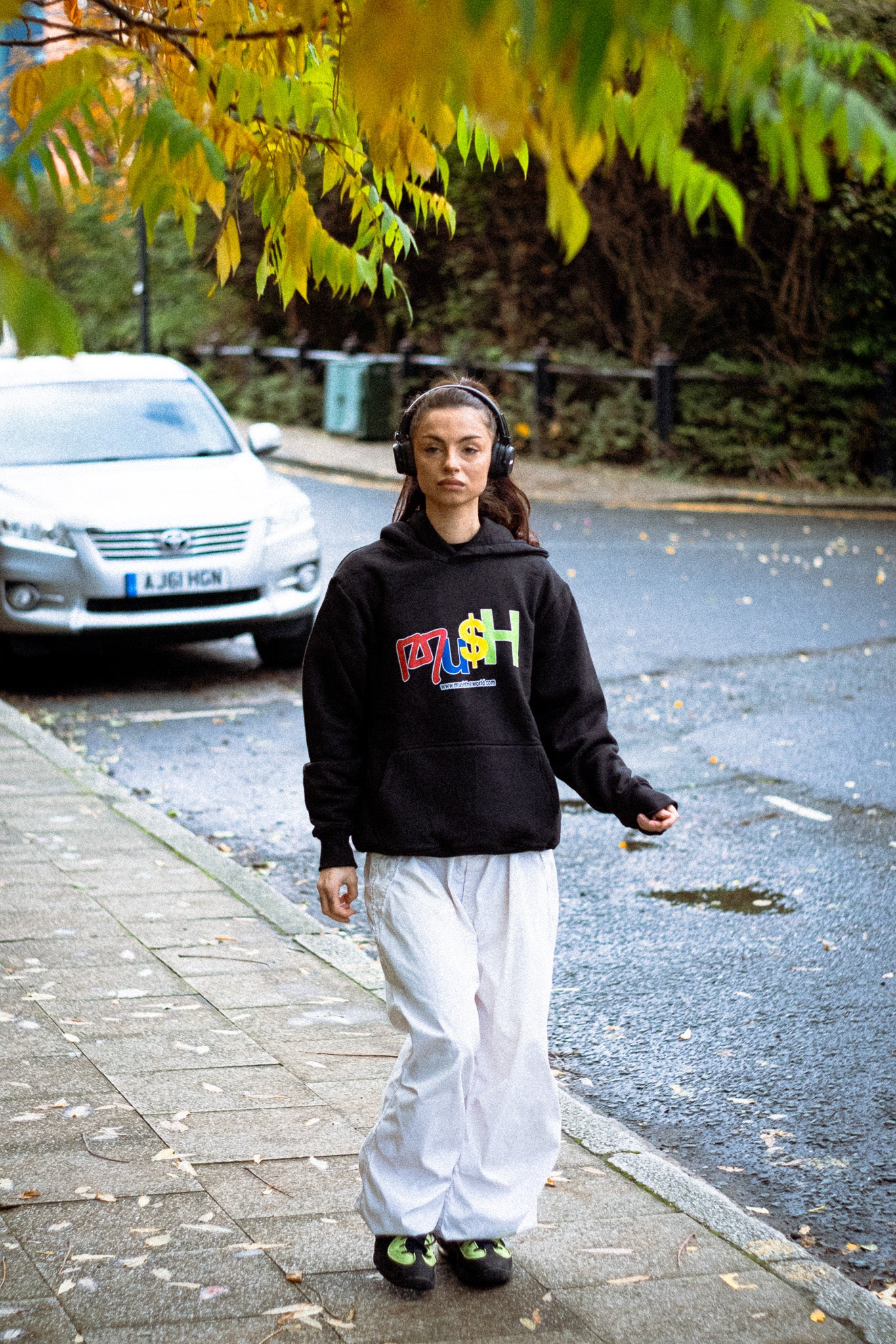 MBAY HOODIE BLACK